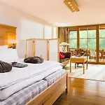 Hotell Rehlegg 4*